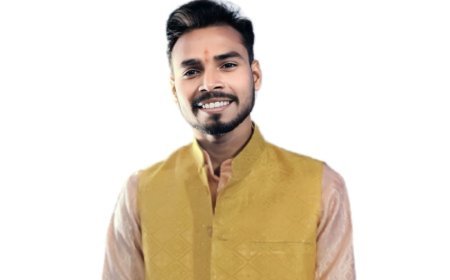 Success Story of Paras Shukla: The Journey of a Young Entrepreneur Started earning money at the age of 15