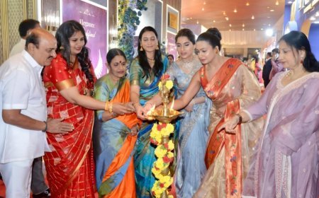 Actress Ms. Aradhana Inaugurates The Jewellery Show at Sheraton Grand Hotel