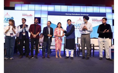CoLLearn wins 1st prize in Gaming & Sports Category at Startup Mahakumbh 2025