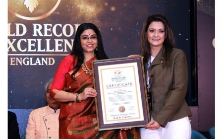 Dr. Sohini Sastri Felicitates 65 Eminent Personalities at the World Record of Excellence Award Ceremony in Mumbai